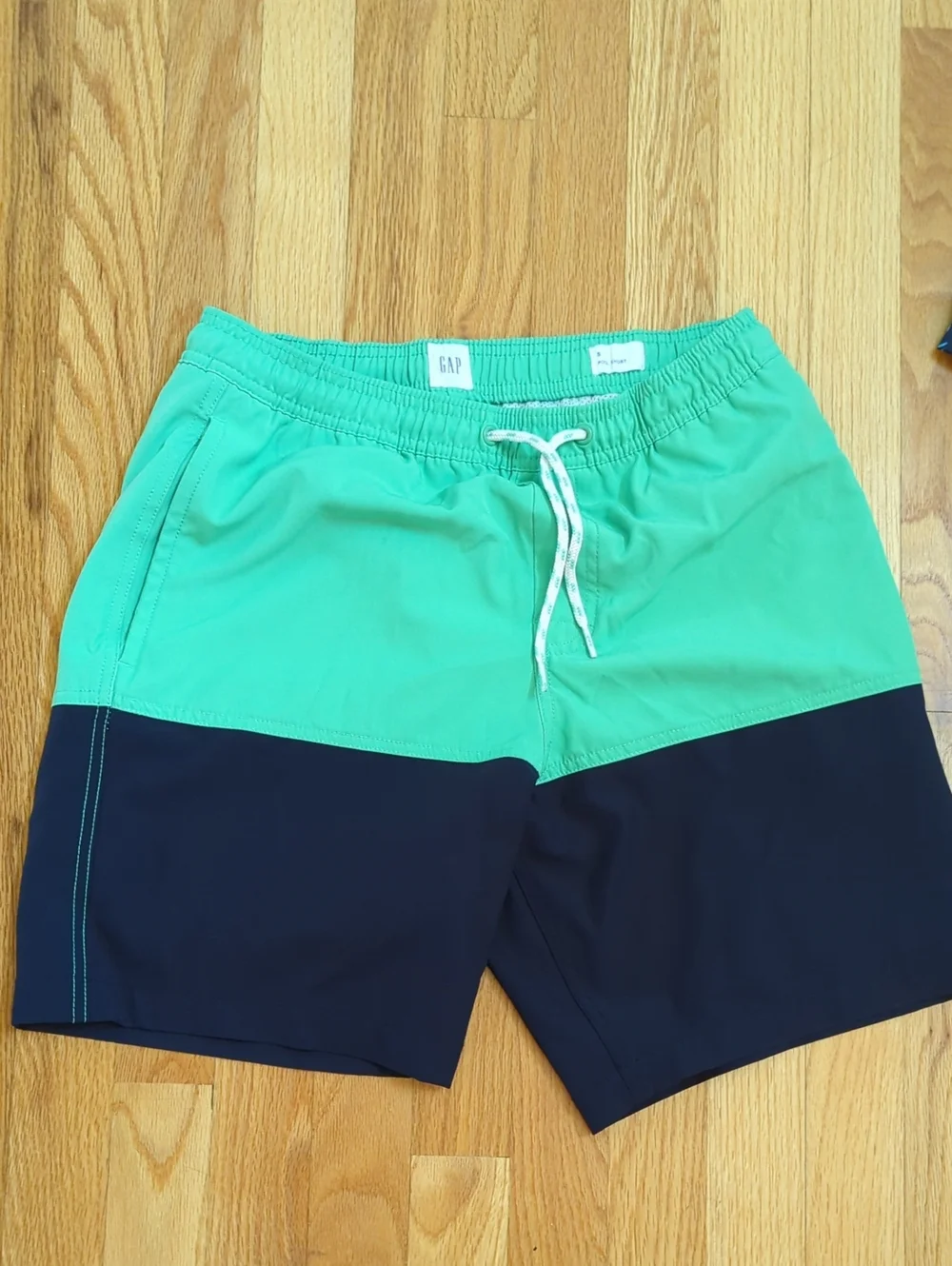 GAP Men’s Mint Green & Navy Colorblock Swim Trunks